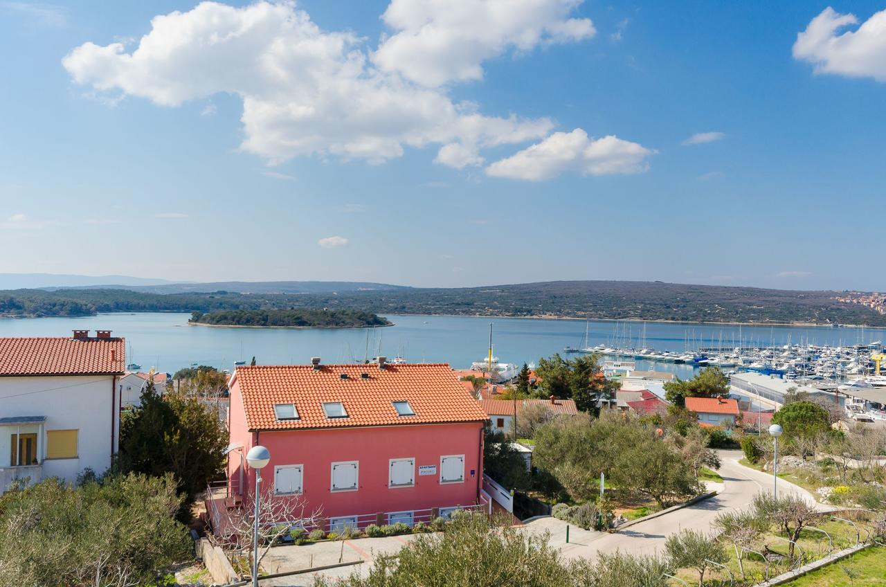 Apartments Krunoslav ปูนัต ภายนอก รูปภาพ