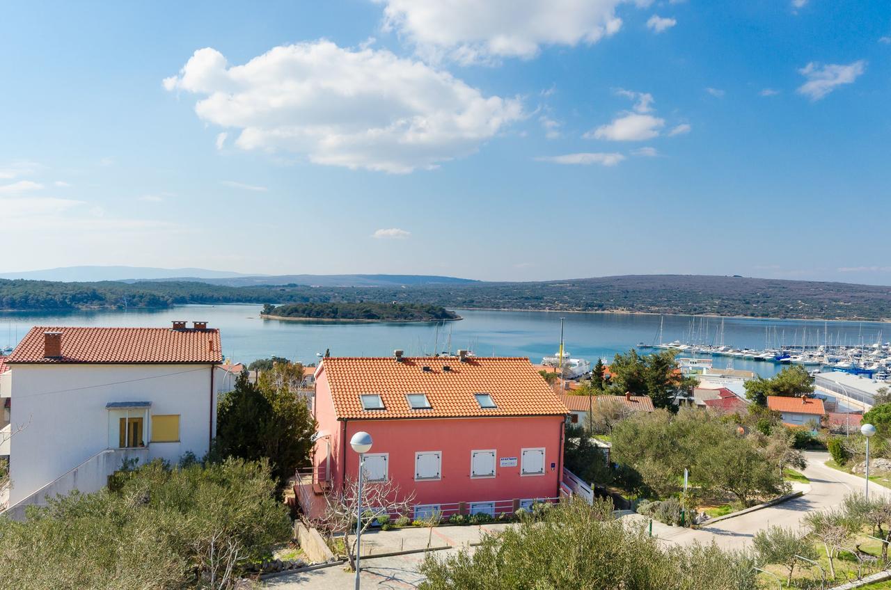 Apartments Krunoslav ปูนัต ภายนอก รูปภาพ