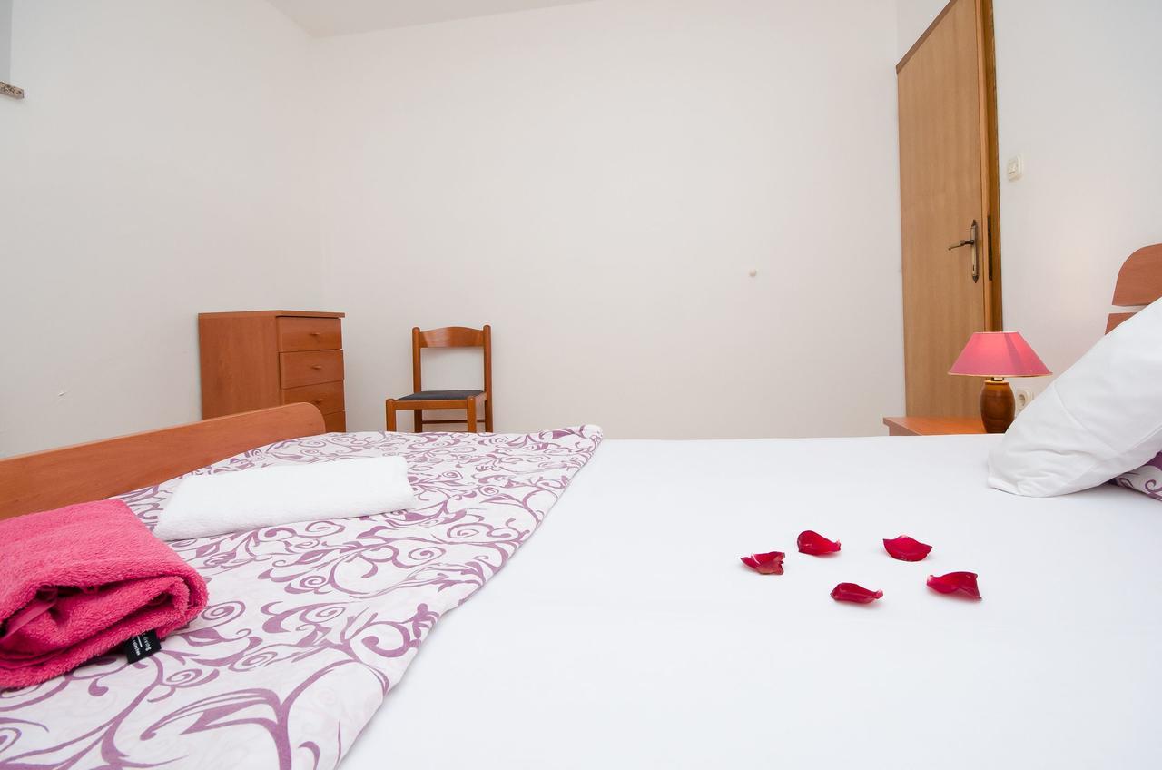 Apartments Krunoslav ปูนัต ภายนอก รูปภาพ