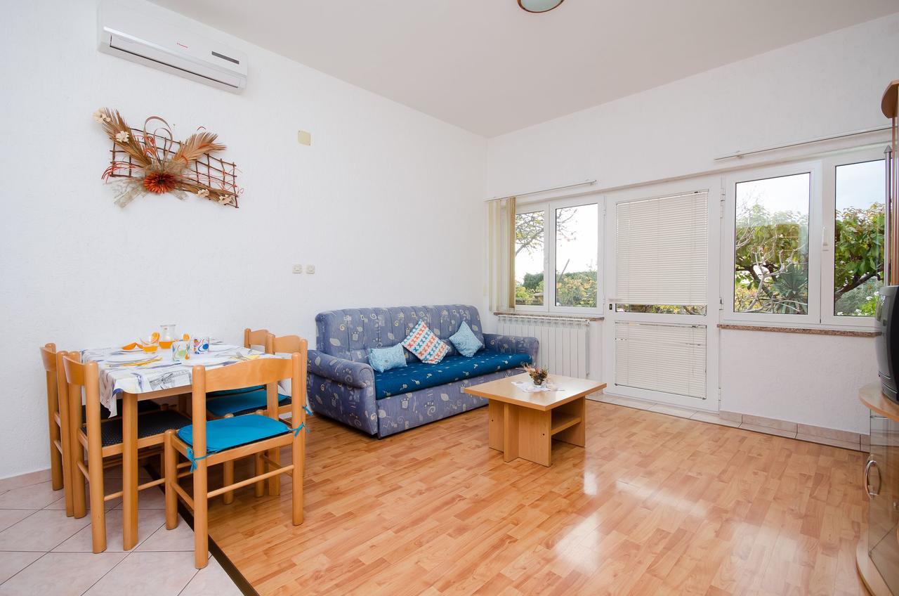 Apartments Krunoslav ปูนัต ภายนอก รูปภาพ