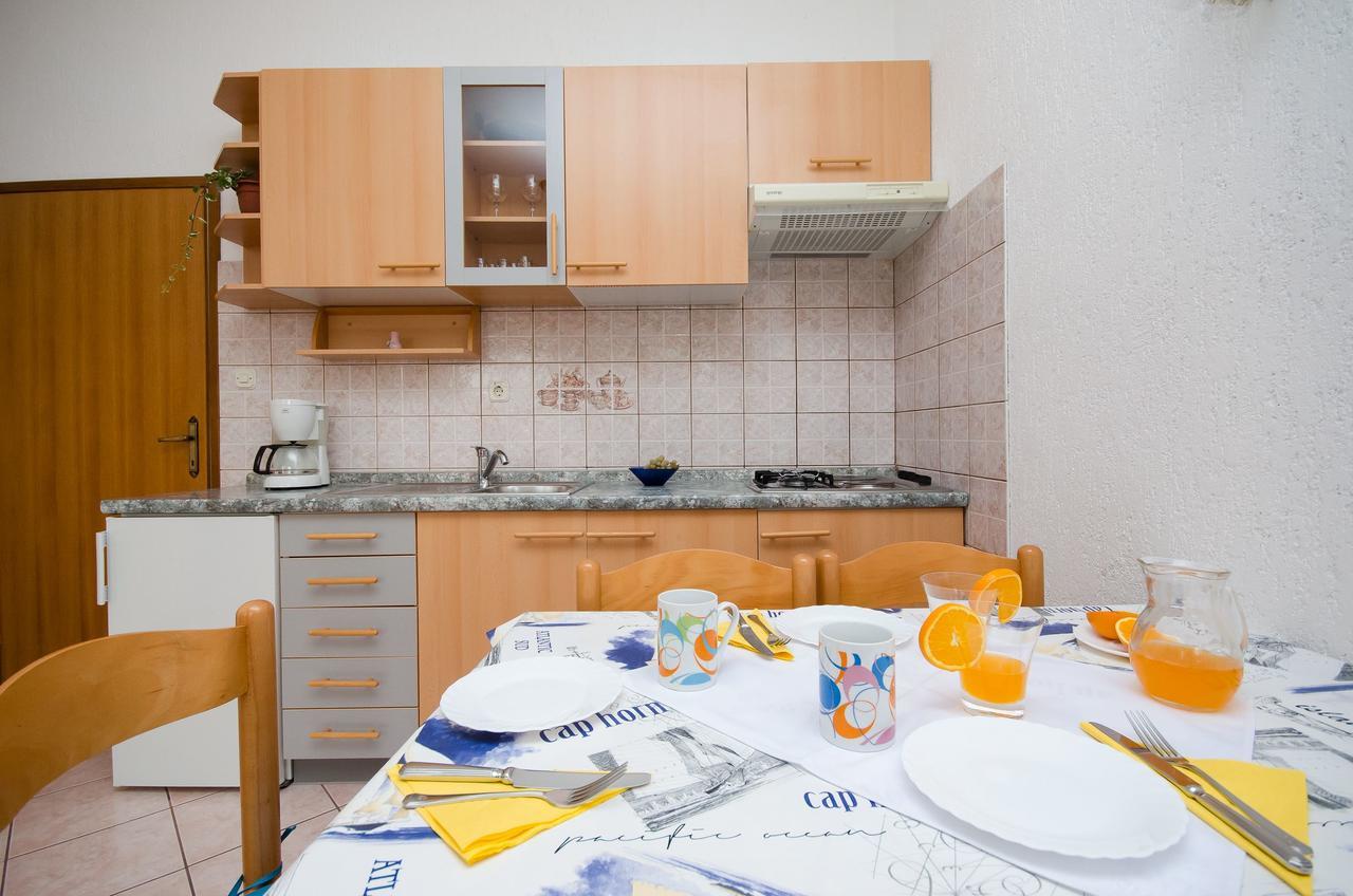 Apartments Krunoslav ปูนัต ภายนอก รูปภาพ
