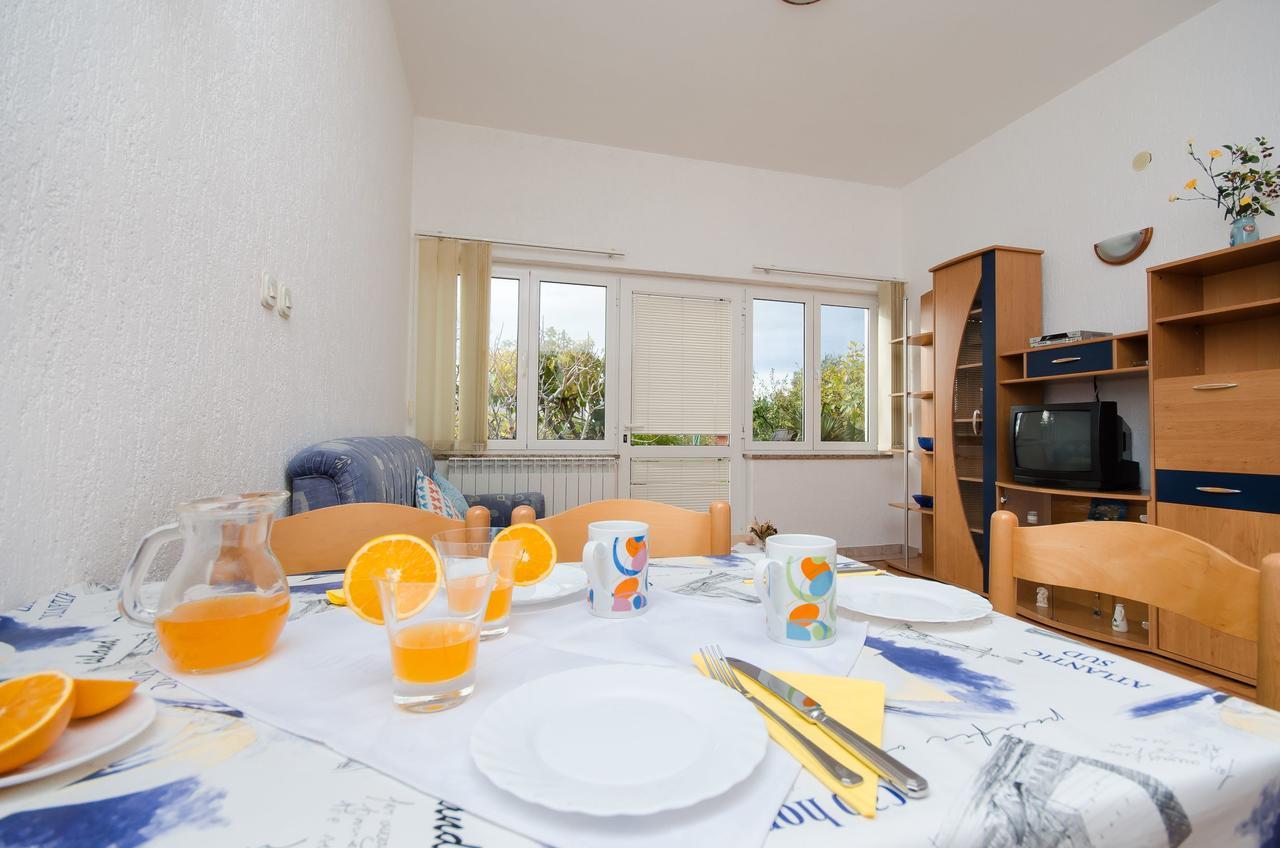 Apartments Krunoslav ปูนัต ภายนอก รูปภาพ