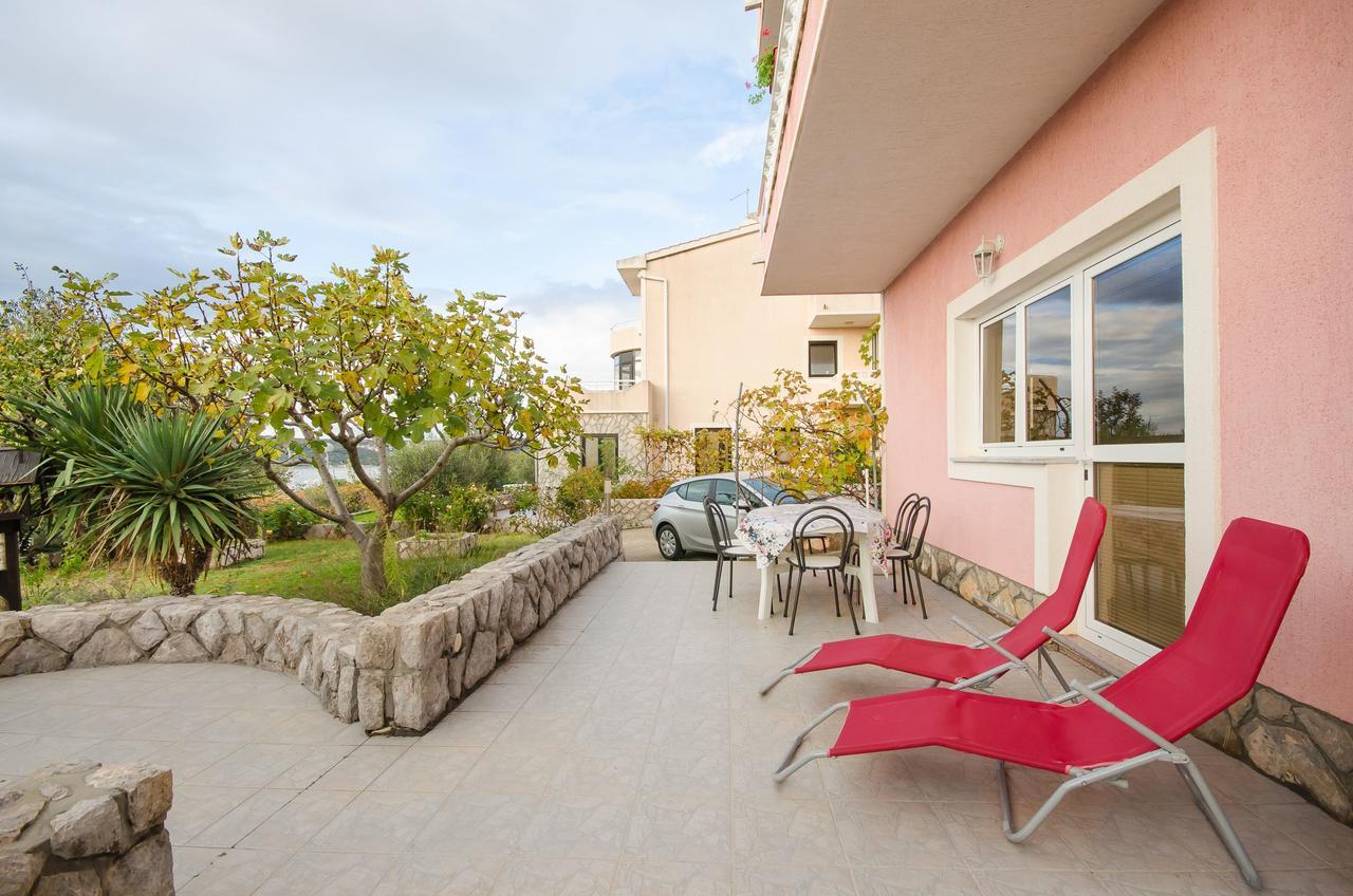 Apartments Krunoslav ปูนัต ภายนอก รูปภาพ