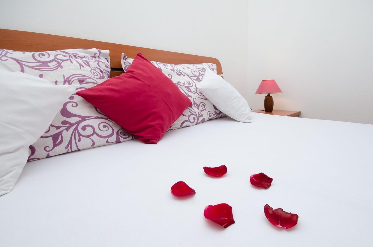 Apartments Krunoslav ปูนัต ภายนอก รูปภาพ