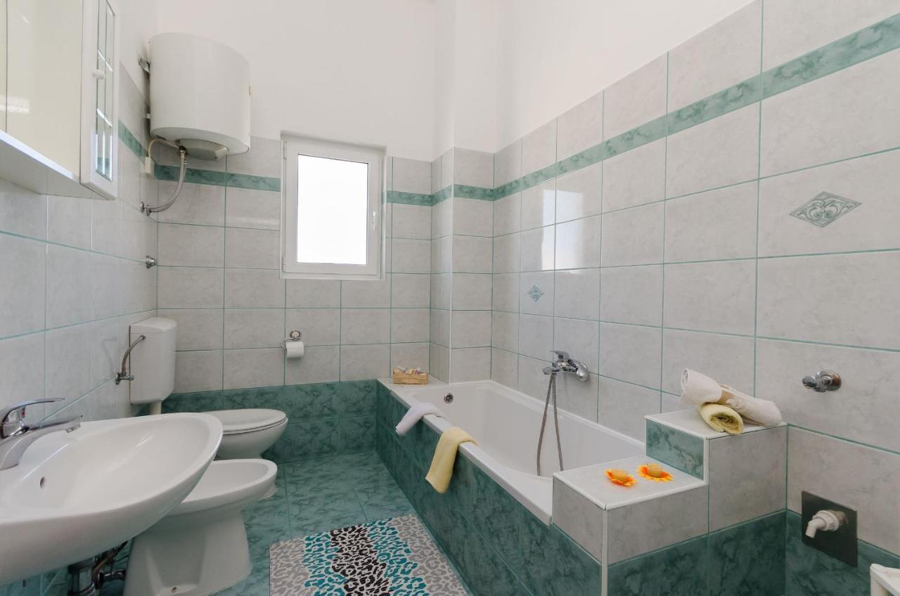 Apartments Krunoslav ปูนัต ภายนอก รูปภาพ